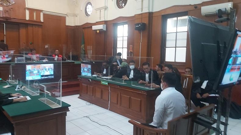 title Eks Kasat Samapta Polres Malang Divonis Bebas di Kasus Tragedi Kanjuruhan Eks Kasat Samapta Polres Malang Divonis Bebas di Kasus Tragedi Kanjuruhan