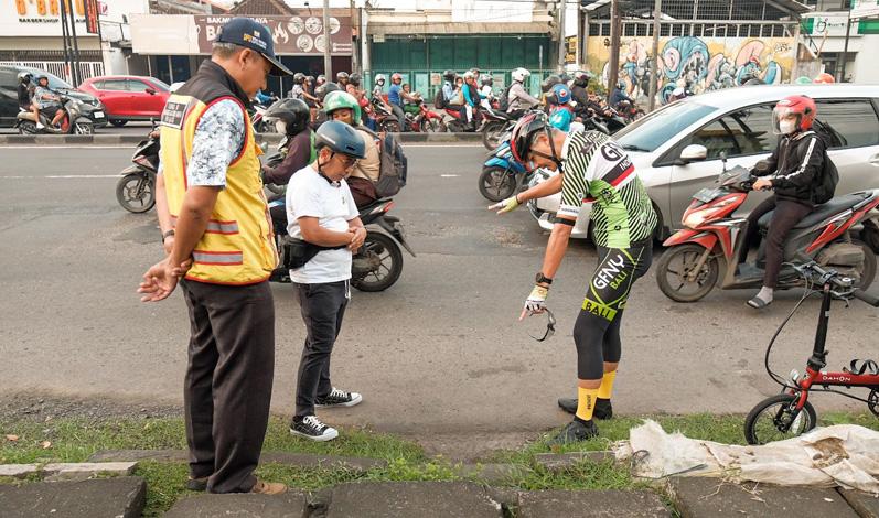 Wali Kota Semarang Keluhkan Jalan Provinsi Rusak, Begini Respons Ganjar