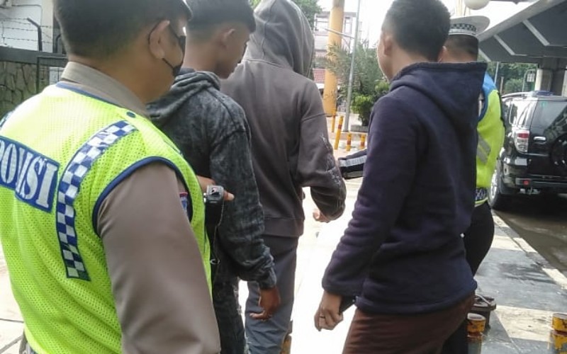 Bawa Celurit di Jalanan, 3 Pelajar SMA di Palembang Ditangkap