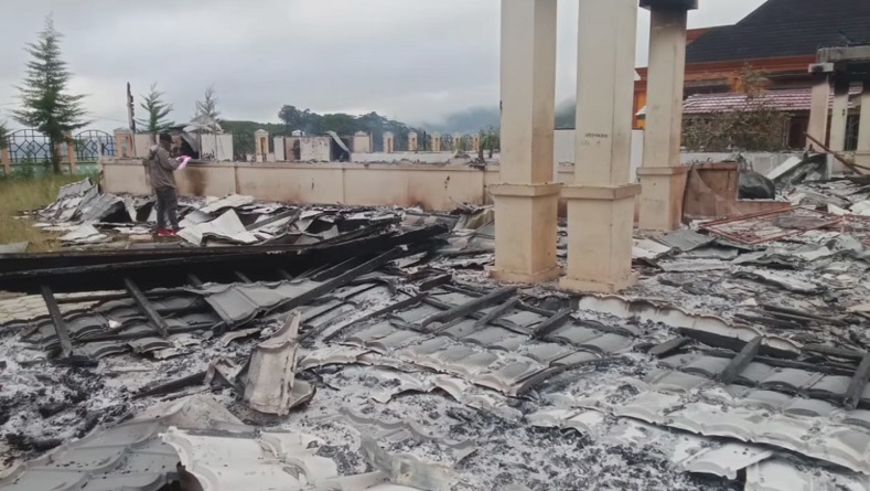 Kebakaran di Kantor DPRD Dogiyai Papua Tengah, Gedung Sekretariat Ludes Dilalap Api