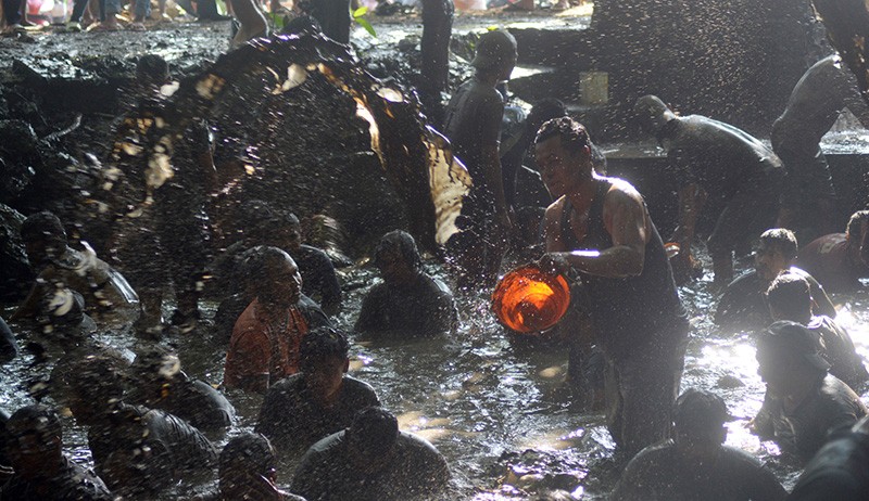 Potret Tradisi Sadranan dan Nguras Sendang Gede di Pudakpayung Semarang - Bagian 4