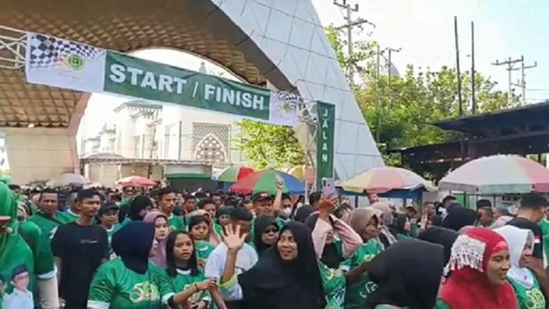 10.000 Peserta Jalan Sehat PPP di Gorontalo Kenakan Kaus Dukungan Sandiaga Uno Capres