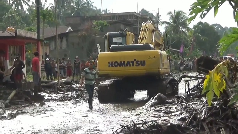 Jalan Penghubung Minut-Bitung Putus akibat Diterjang Banjir Bandang 