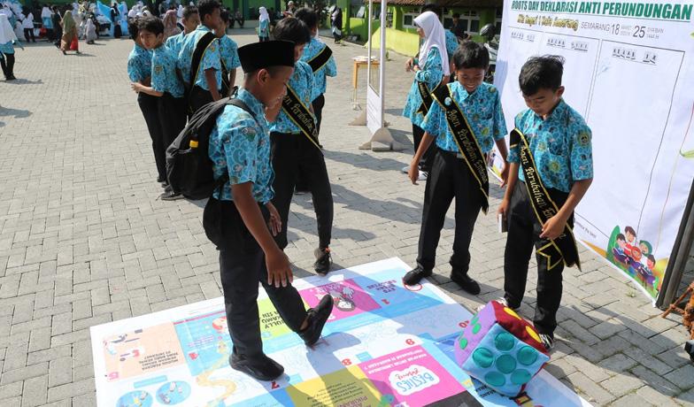 Roots Day, MTsN 1 Semarang Kampanyekan Perilaku Positif dan Pesan Antiperundungan