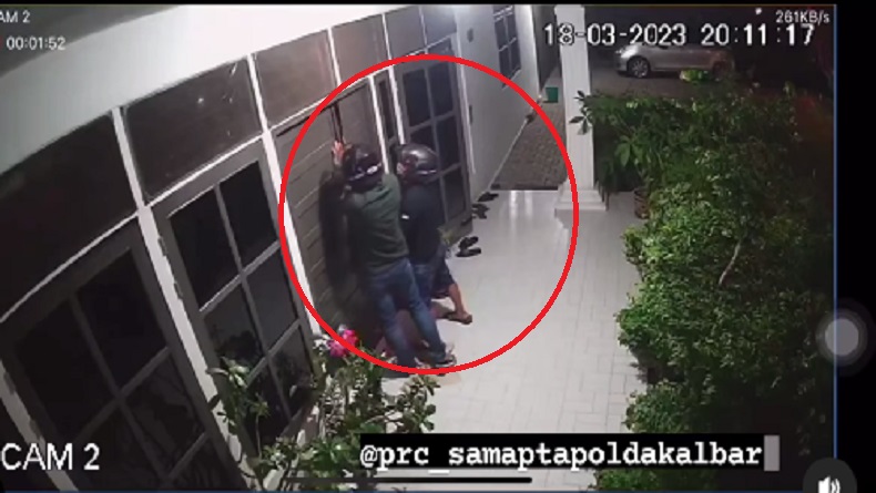 Percobaan Perampokan Rumah Warga di Pontianak Terekam CCTV, Pelaku Kabur usai Alarm Bunyi