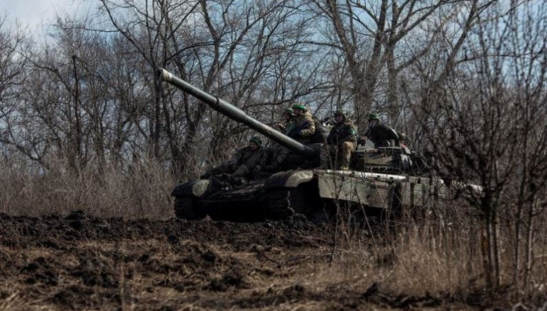 Ukraina Klaim Berhasil Kirim Kebutuhan Perang untuk Tentara di Bakhmut