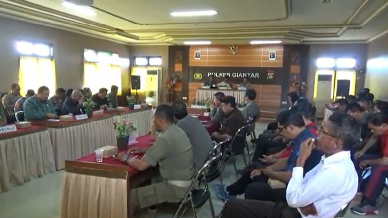 Tarawih Perdana Bersamaan Hari Raya Nyepi, Umat Muslim di Gianyar Bisa Salat di Masjid