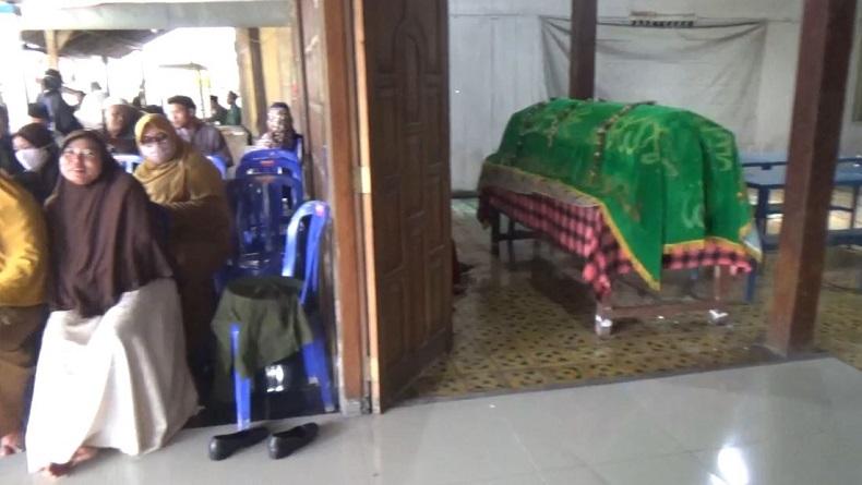 Jenazah Syabda Perkasa Belawa Bersama Ibunya akan Dimakamkan Satu Liang Lahad