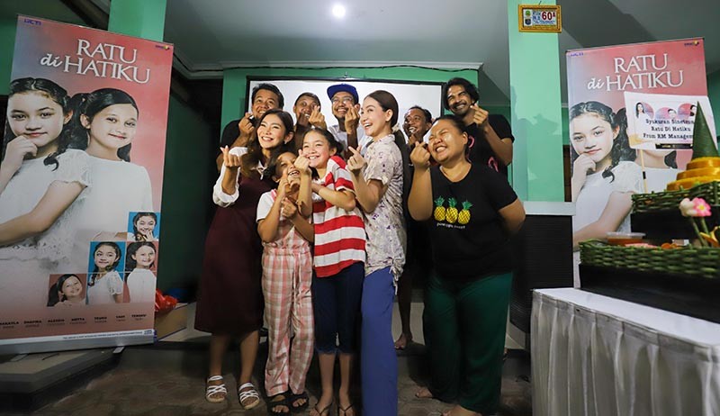 Syukuran Tayang Perdana Sinetron Ratu di Hatiku - Bagian 2