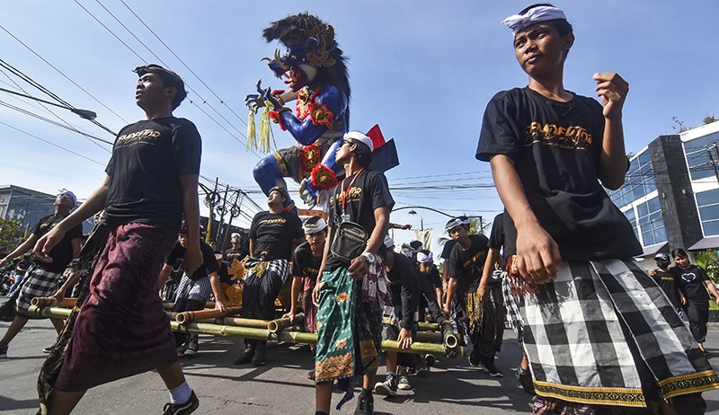 Parade 180 Ogoh-Ogoh di Lombok Sambut Hari Raya Nyepi - Bagian 2