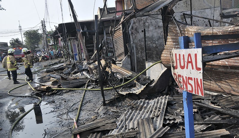 4 Ruko di Pondok Bambu Ludes Terbakar - Bagian 2
