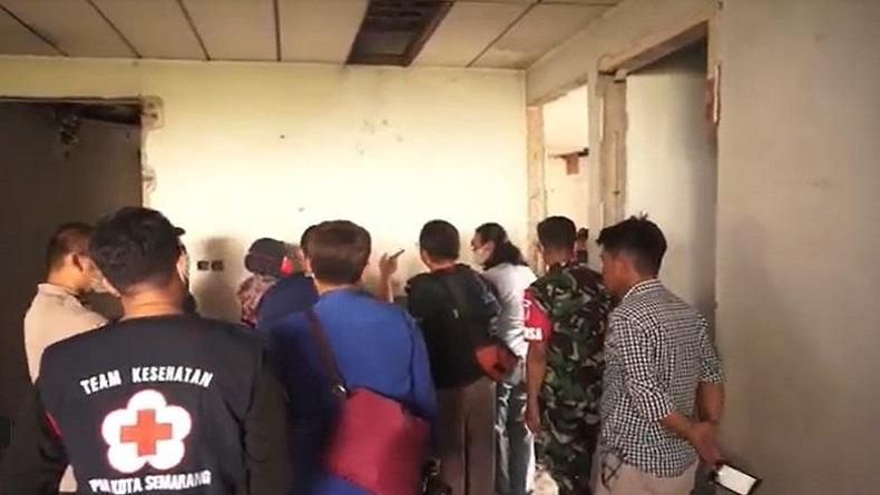 Semarang Gempar, Mayat Tinggal Kerangka Ditemukan di Plafon Rumah Kosong