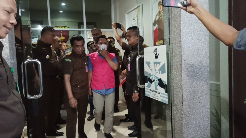 Kejati Lampung Tahan 3 Tersangka Kasus Korupsi Retribusi Sampah DLH 