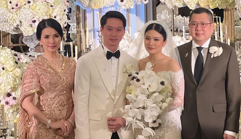 Foto-Foto Kevin Sanjaya dan Valencia Tanoesoedibjo Menikah di Paris - Bagian 3