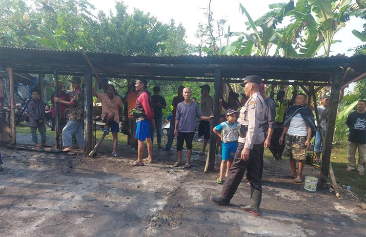 Ditinggal Sholat Subuh di Musala, Rumah Warga Gunungkidul Ludes Terbakar