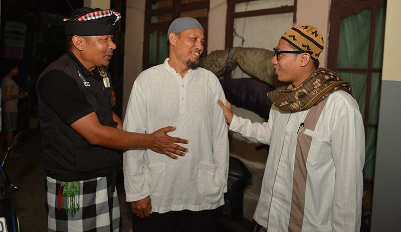 Hormati Umat Hindu, Muslim di Bali Sholat Tarawih Tanpa Pengeras Suara - Bagian 3