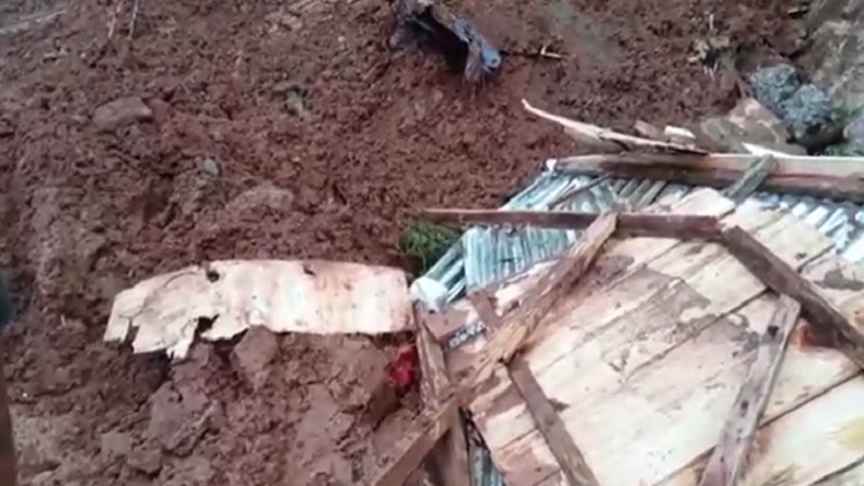 3 Anak Tertimbun Longsor di Manggarai Timur, 1 Tewas