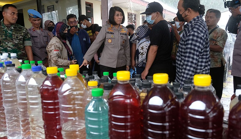 Tekan Angka Kriminalitas, 884 Liter Miras Oplosan Disita - Bagian 2