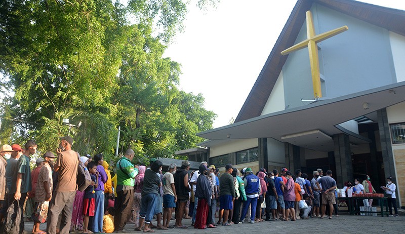 Potret Toleransi, Gereja di Semarang Bagikan Makanan Berbuka Puasa - Bagian 2