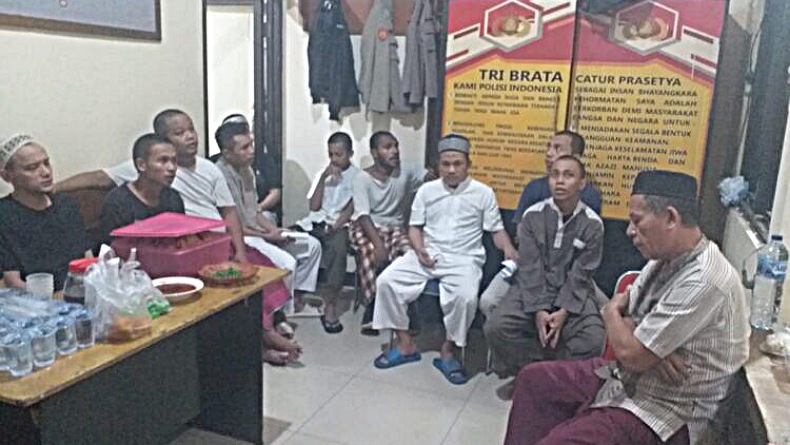 Satuan Perawatan Tahiti Polresta Manado Gelar Buka Puasa Bersama Tahanan 