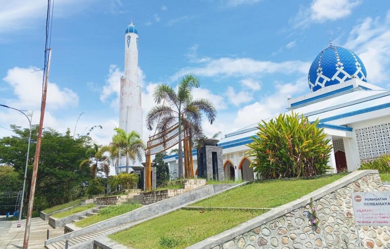 Melihat Amaliah Ramadan di Islamic Center Bonebol, Ada Tarawih Hingga Kajian Kitab Kuning