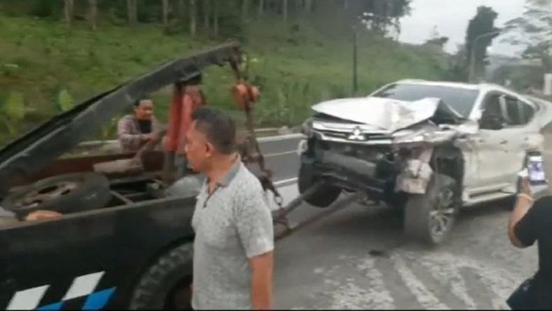 Kecelakaan Pajero Seruduk Mobil Boks Di Banyumas, Sopir Diduga Mengantuk