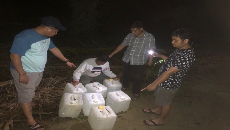 title Polisi Tangkap Penjual Miras saat Ramadhan di Bangka Barat, 160 Liter Arak Diamankan Polisi Tangkap Penjual Miras saat Ramadhan di Bangka Barat, 160 Liter Arak Diamankan