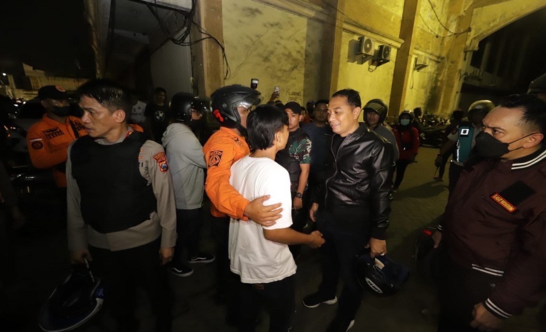 Heboh Perang Sarung di Surabaya, Pemkot Gelar Operasi Skala Besar salama Ramadhan