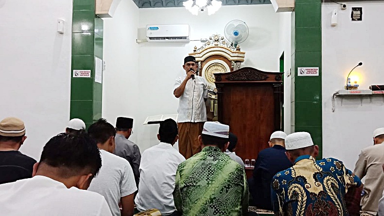 Bacaan Bilal Shalat Tarawih 8 Rakaat 3 Witir Lengkap Dengan Jawaban Jemaah