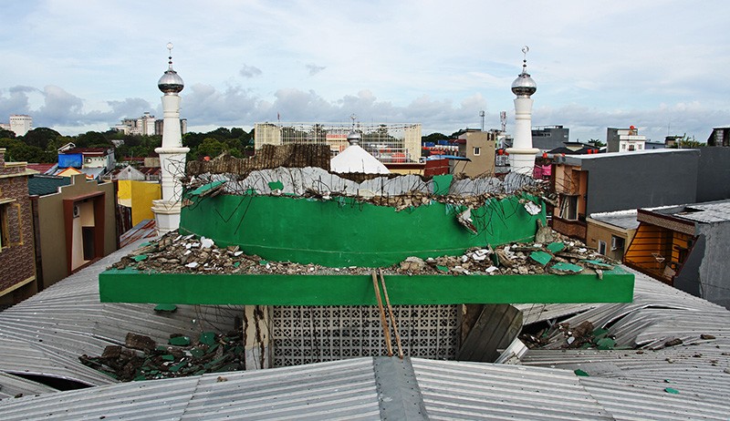 Penampakan Kubah Masjid Roboh, Struktur Bangunan Lapuk - Bagian 1