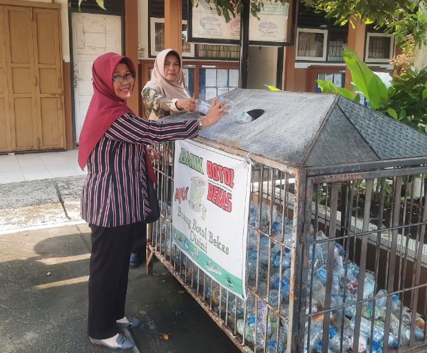 SMKN 2 Purwodadi Juara 1 Lomba Daur Ulang Barang Bekas, Siap Maju Adiwiyata Nasional