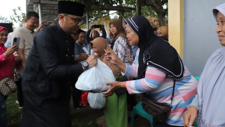 Operasi Pasar Murah Ramadhan di KBB, Warga Cukup Bayar 71.500 per Paket Sembako