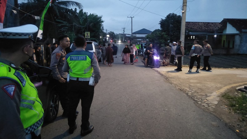 Resahkan Warga, Perang Petasan di Lapangan Mars Pringsewu Dibubarkan Polisi