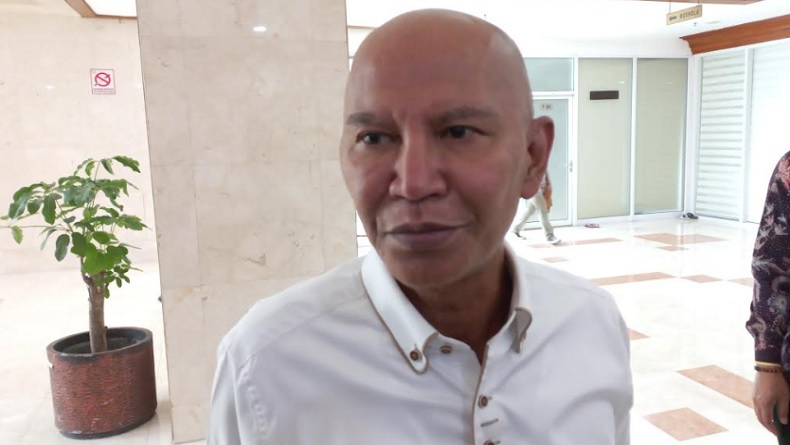 Viral Bagi-Bagi Amplop di Masjid, Politikus PDIP Ini Sebut Zakat Mal hingga Dana Reses DPR