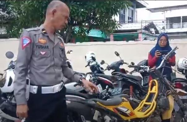 Kecelakaan Hari Ini di Pangkep, Motor Bonceng 3 Ditabrak Dump Truk 2 Tewas 