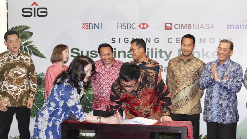 Semen Baturaja Raih Kredit Sindikasi Berkelanjutan Senilai Rp901,425 Miliar - Bagian 1