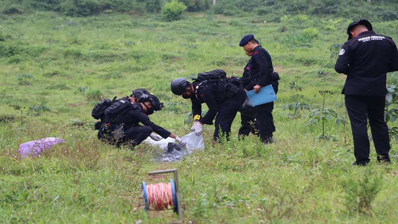 title Musnahkan Obat Mercon 10,7 Kilogram, Polres Salatiga Datangkan Personel Jibom Musnahkan Obat Mercon 10,7 Kilogram, Polres Salatiga Datangkan Personel Jibom