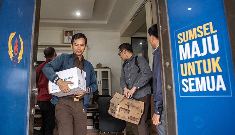 Kejaksaan Geledah Kantor KONI, Ruangan Langsung Disegel - Bagian 4
