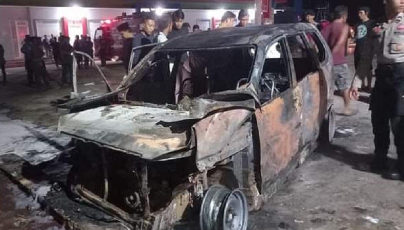 Avanza Terbakar saat Isi Bensin di SPBU Kolaka, Pengemudi Selamat