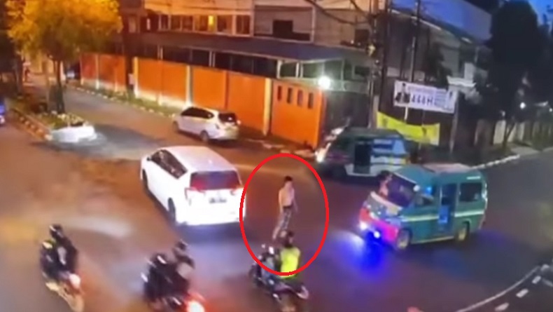 Pemuda Mabuk dan Bawa Linggis Ngamuk di Warung Muncang Bandung, Polisi Bertindak