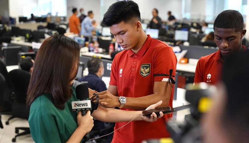 Foto Timnas Indonesia U-20 Sebar Pita Hitam, Simbol Matinya Mimpi Tunas Muda - Bagian 3