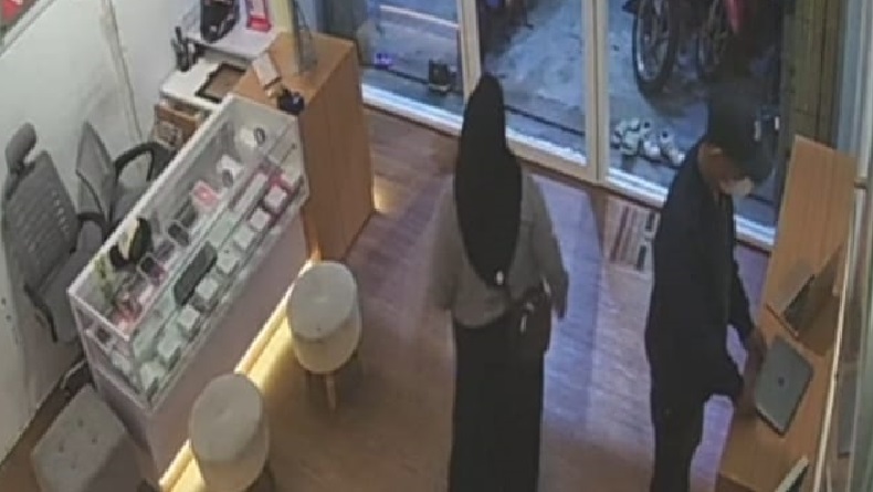 Viral 1 Pria dan 2 Perempuan Gasak Laptop di Toko Jalan Cimanuk Garut