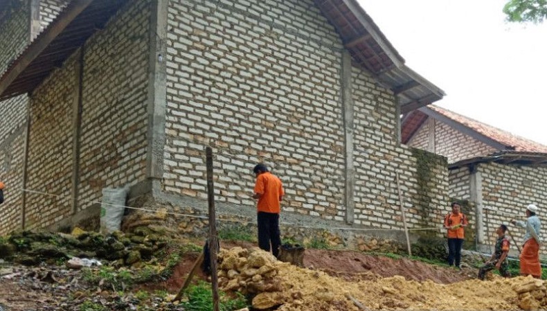 title 3 Bencana Landa Pamekasan saat Ramadhan, 5 Kecamatan Terdampak 3 Bencana Landa Pamekasan saat Ramadhan, 5 Kecamatan Terdampak