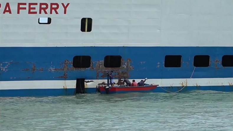 2 Kapal di Pelabuhan Merak Banten Tabrakan akibat Terempas Angin, 1 Bocor