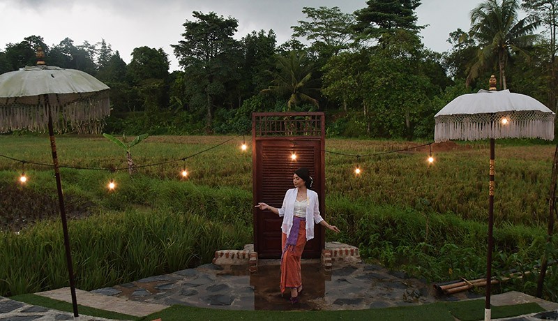 Fashion Show di Tepi Sawah Lestarikan Busana Kebaya dan Tenun Baduy - Bagian 3