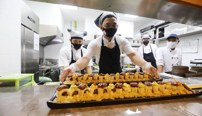 BPJPH Serahkan Sertifikat Halal Predikat A kepada Ichiban Sushi - Bagian 3