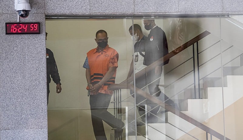 Tampang Rafael Alun Pakai Rompi Tahanan KPK, Tangan Diborgol  - Bagian 2