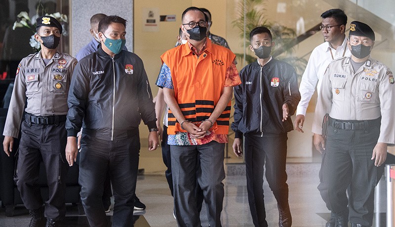 Tampang Rafael Alun Pakai Rompi Tahanan KPK, Tangan Diborgol  - Bagian 1