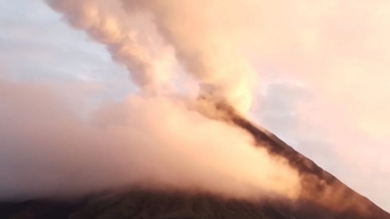 BPBD Sitaro Ajak Masyarakat Patuhi Radius Bahaya Gunung Karangetang