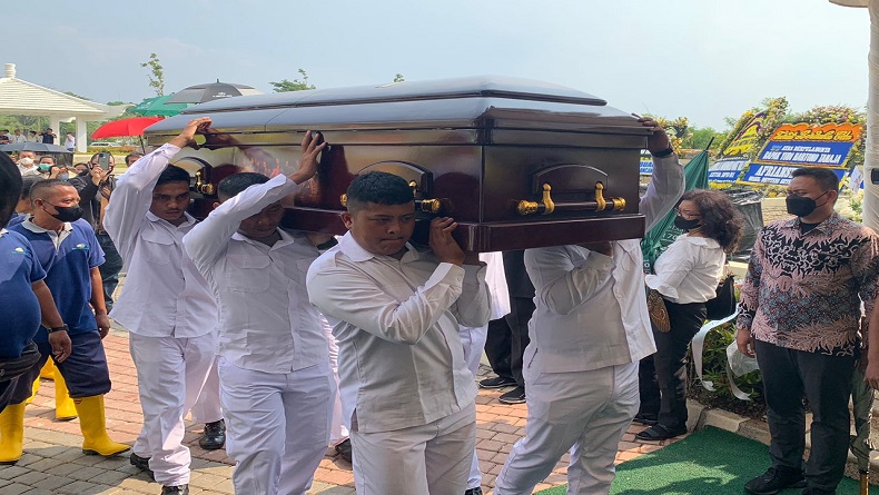 Pemakaman Mendiang Judi Hartono Tanaja, Pastor: Almarhum Sudah Berada di Sorga